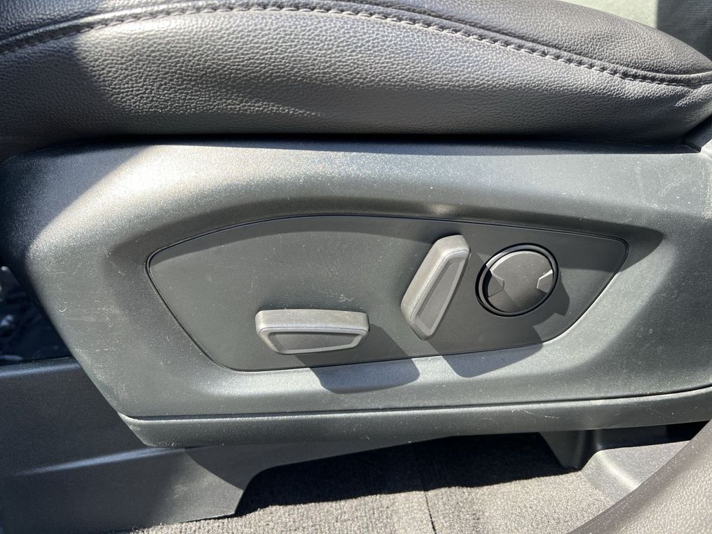 Used 2023 Ford Explorer - photo 21