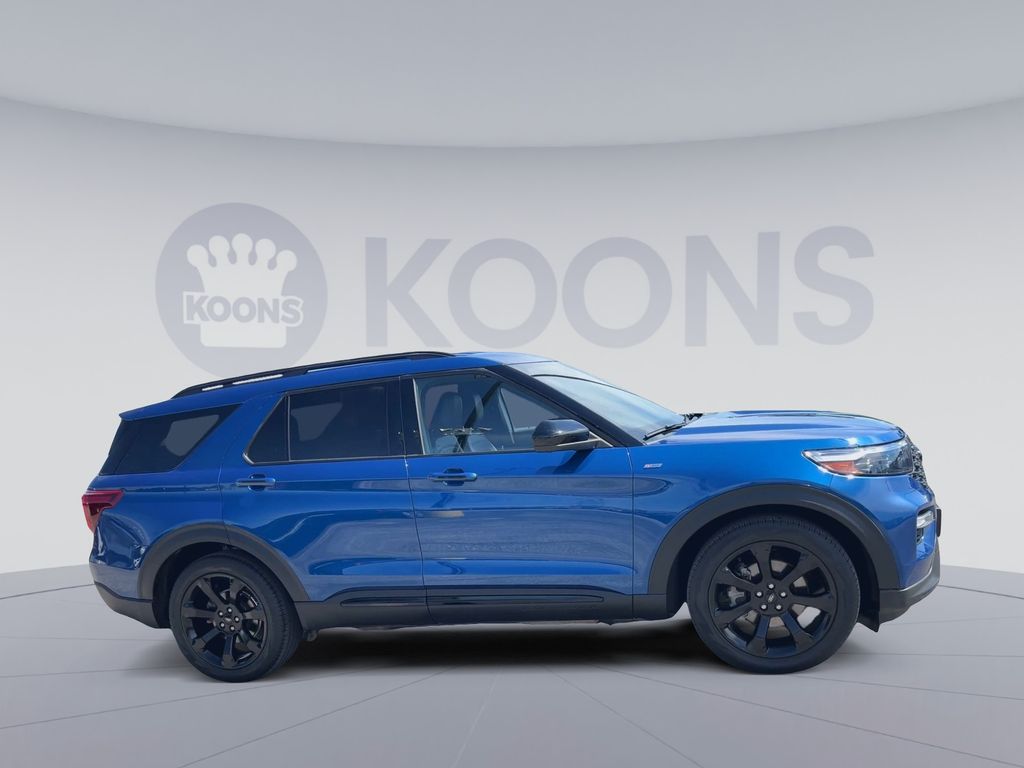 Used 2023 Ford Explorer - photo 2