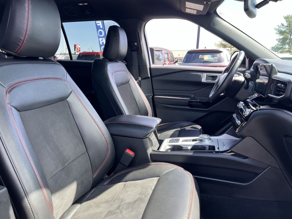Used 2023 Ford Explorer - photo 34