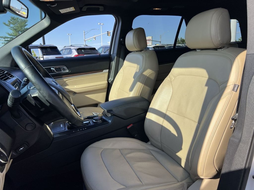 Used 2017 Ford Explorer - photo 20