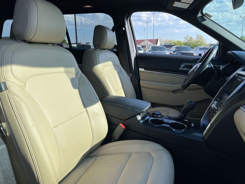 Used 2017 Ford Explorer - photo 35