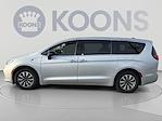 Used 2024 Chrysler Pacifica Select Minivan thumbnail 2