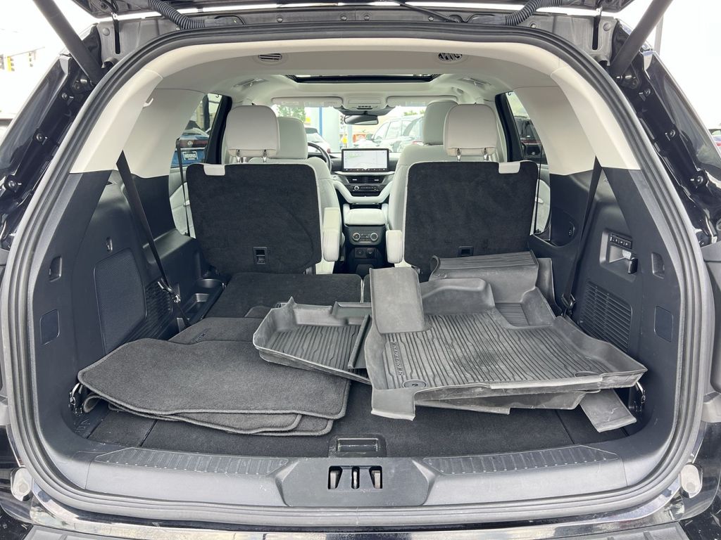 Used 2025 Ford Explorer - photo 34