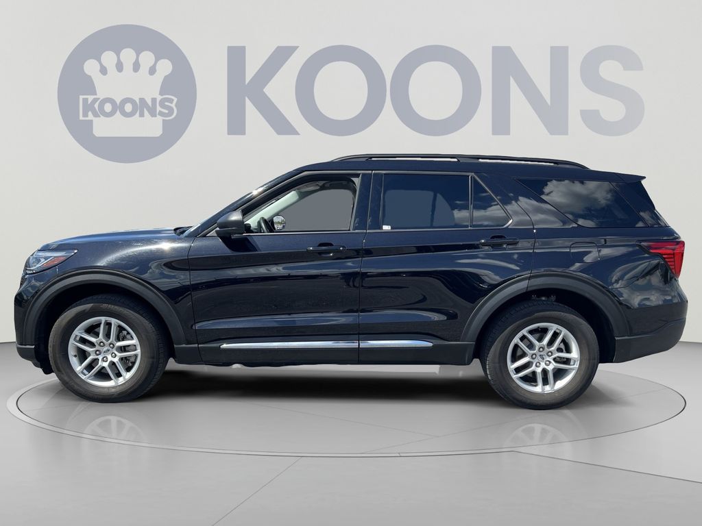 Used 2025 Ford Explorer - photo 2