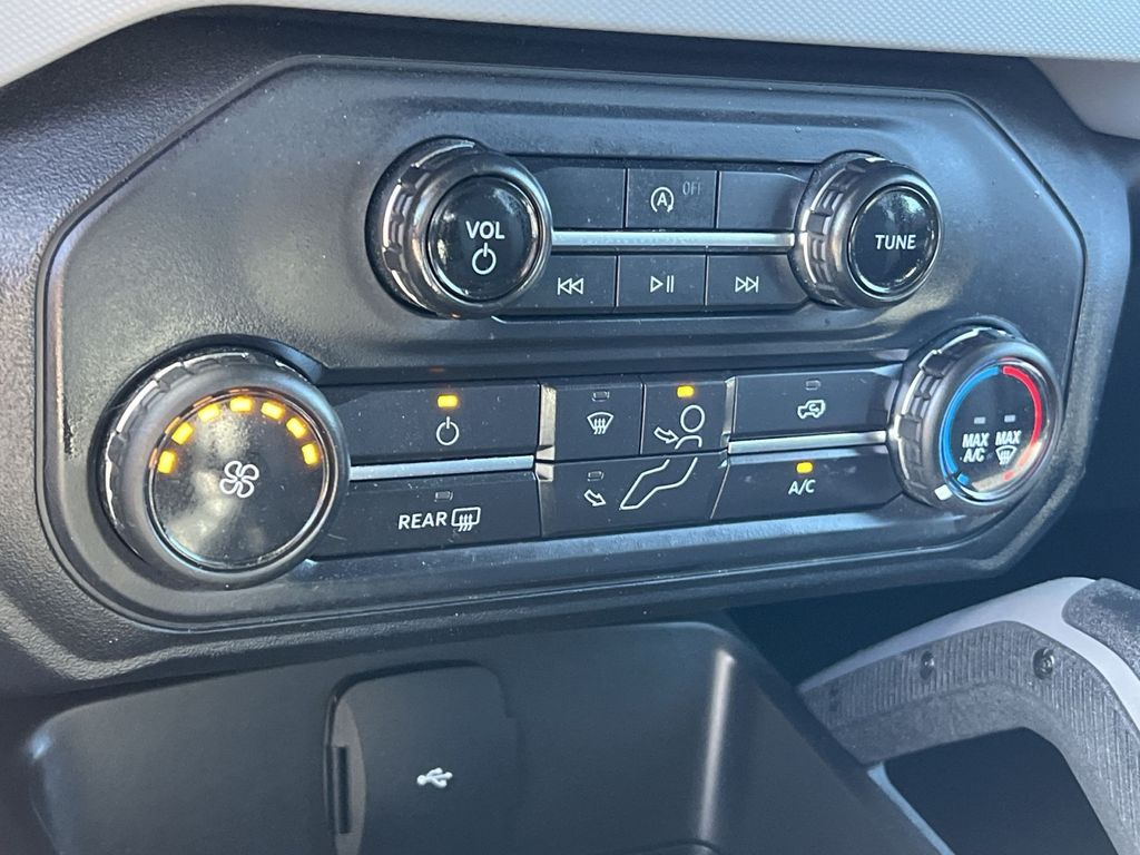 Used 2023 Ford Bronco - photo 27