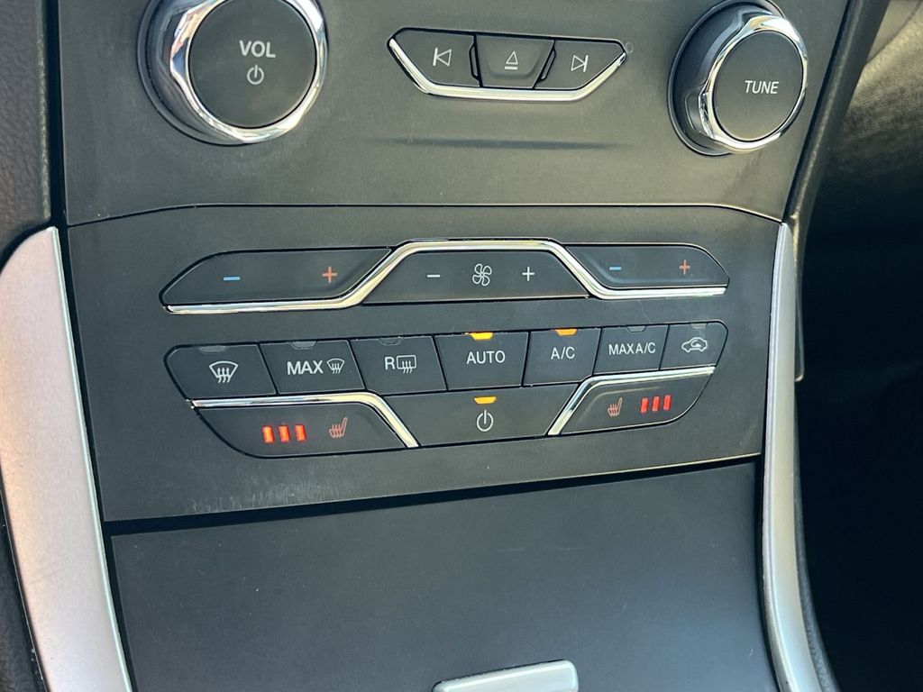 Used 2016 Ford Edge - photo 28