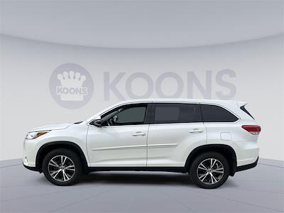 2019 Toyota Highlander 4x4 SUV for sale #KS997731 - photo 2