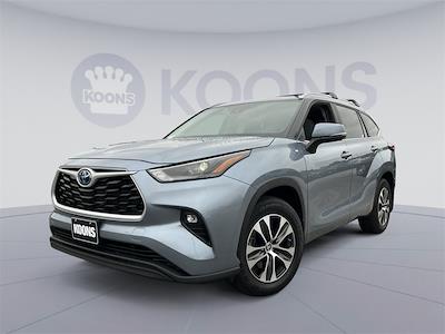 Used 2023 Toyota Highlander XLE SUV for sale #S5404871A - photo 1