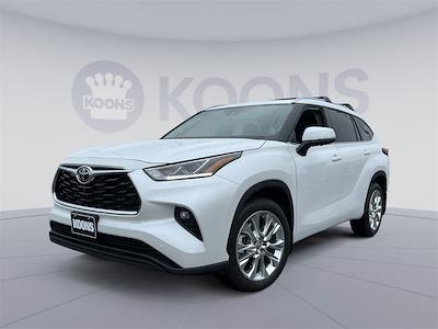 Used 2025 Toyota Highlander Limited AWD SUV for sale #SS579512 - photo 1