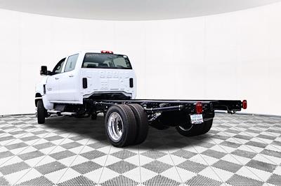 2024 Chevrolet Silverado 5500 Crew Cab DRW 4x4 Cab Chassis for sale #C240624 - photo 2