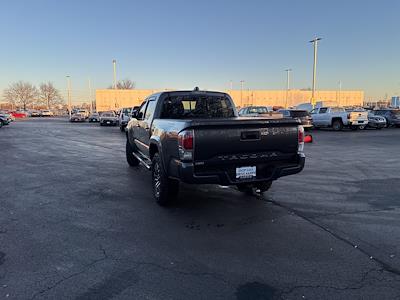 Used 2020 Toyota Tacoma - photo 1