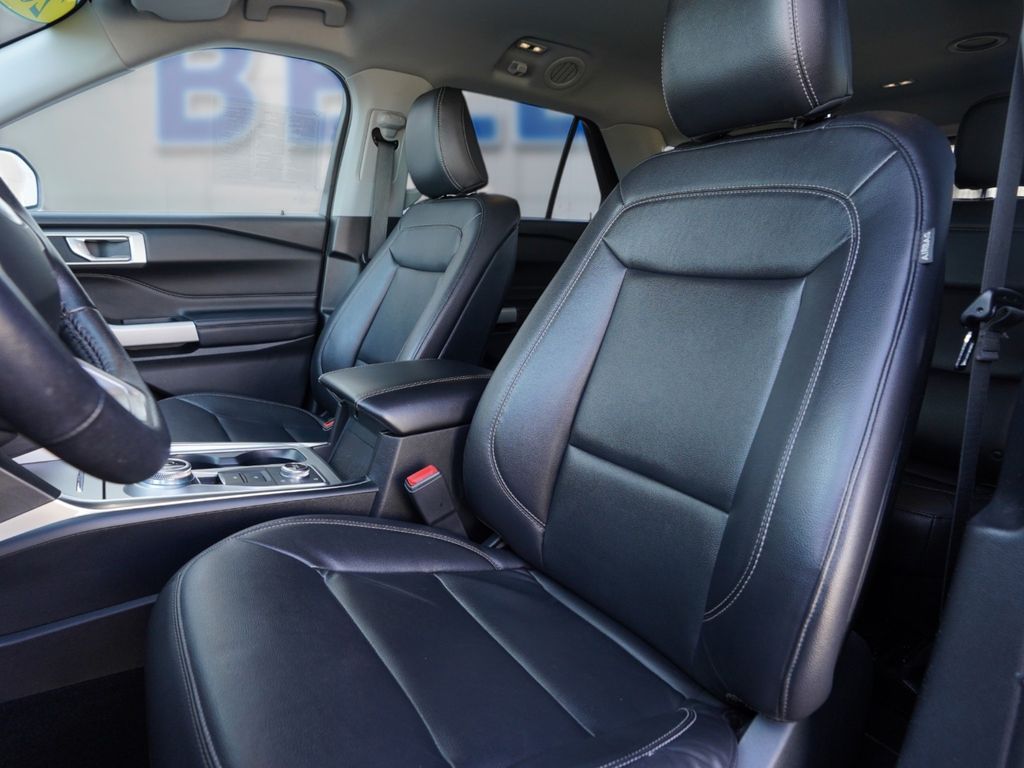 Used 2020 Ford Explorer - photo 12
