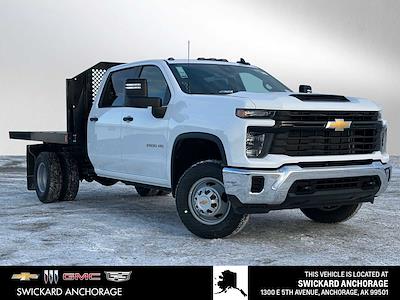 New 2026 Chevrolet Silverado 3500 Crew Cab Flatbed Truck for sale #F147494 - photo 1