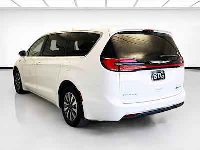 2022 Chrysler Pacifica FWD Minivan for sale #P76479 - photo 2