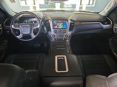 Used 2019 GMC Yukon XL - photo 1