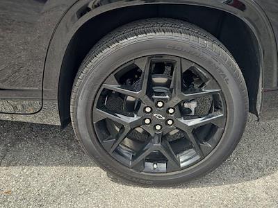 Used 2024 Chevrolet Traverse - photo 1