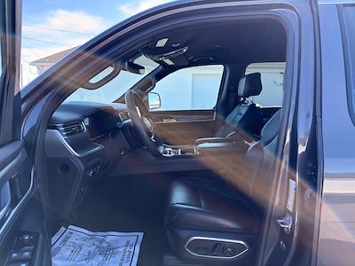 Used 2023 Jeep Wagoneer - photo 1