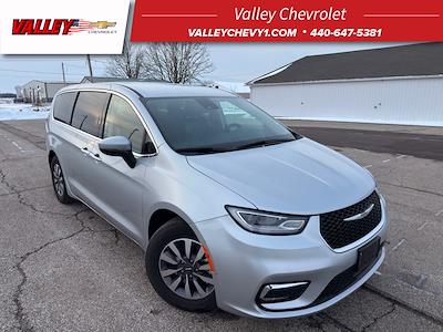 Used 2023 Chrysler Pacifica - photo 1