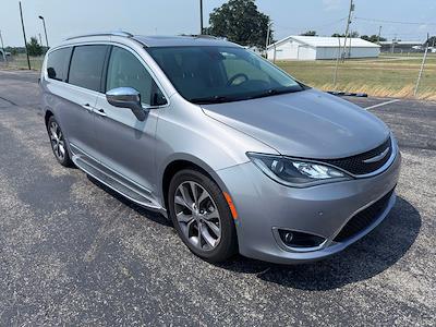 2017 Chrysler Pacifica FWD Minivan for sale #T11238 - photo 2