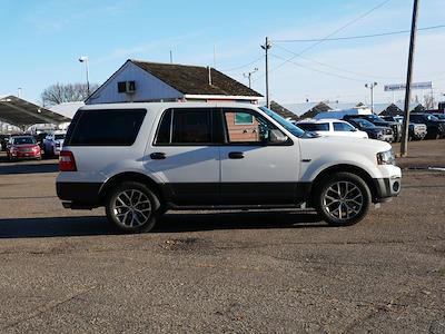 Used 2016 Ford Expedition - photo 1