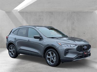 Used 2025 Ford Escape - photo 1