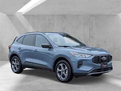 Used 2025 Ford Escape - photo 1