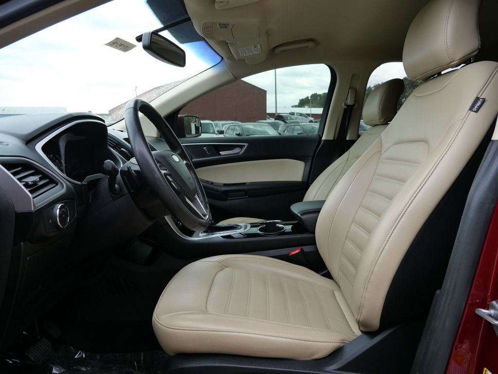 Used 2018 Ford Edge - photo 9
