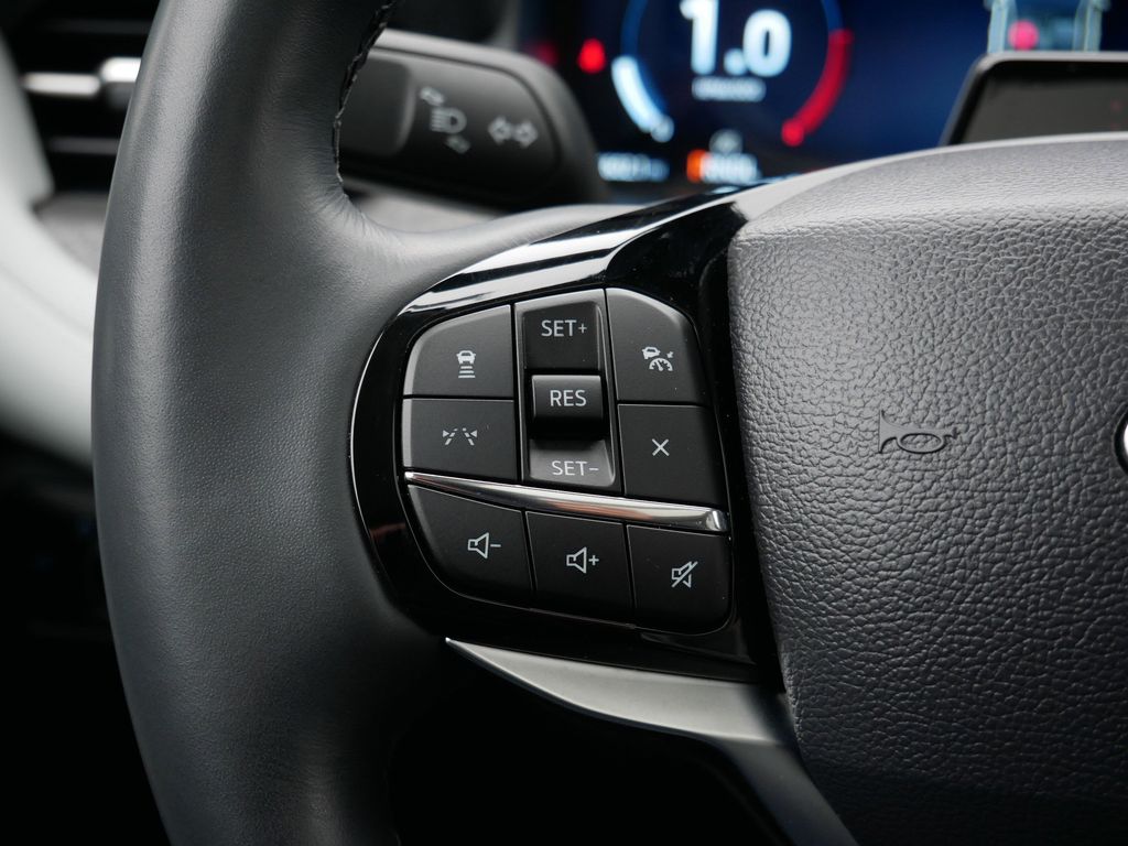 Used 2025 Ford Explorer - photo 21