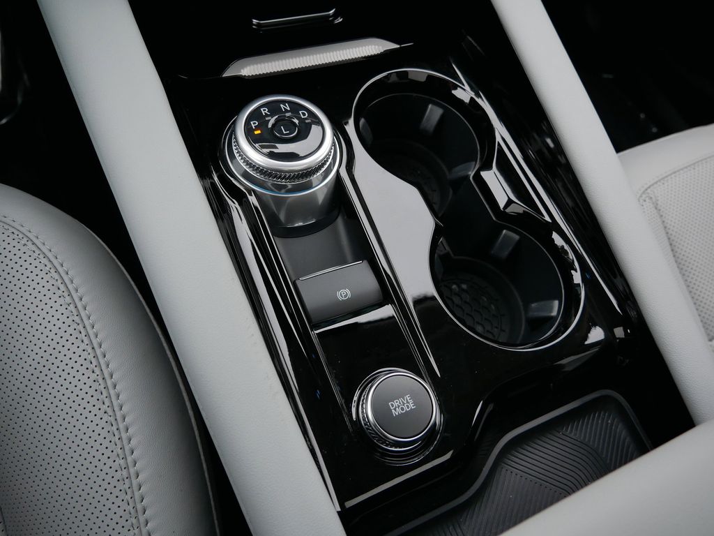 Used 2025 Ford Explorer - photo 27