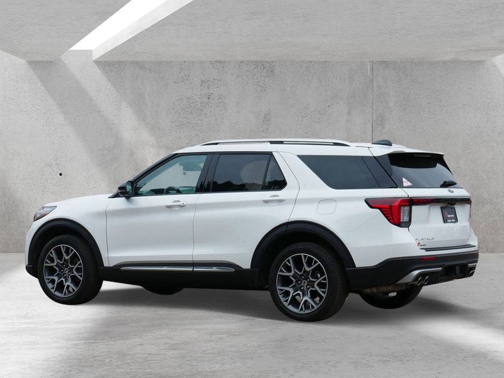 Used 2025 Ford Explorer - photo 6