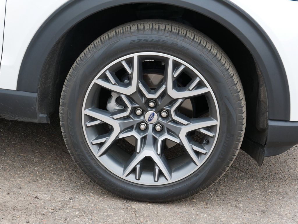 Used 2025 Ford Explorer - photo 9
