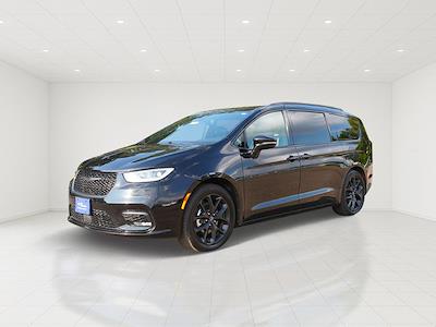 2025 Chrysler Pacifica FWD Minivan for sale #W1260Z - photo 2