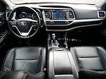 2017 Toyota Highlander 4x4 SUV for sale #W1672A - photo 13