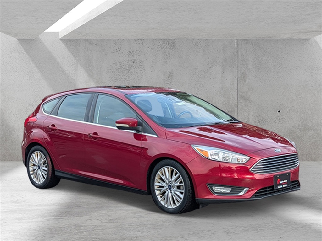Used 2017 Ford Focus Titanium - photo 1