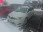 Used 2017 Chrysler Pacifica Touring L Minivan for sale #W1771B - photo 5