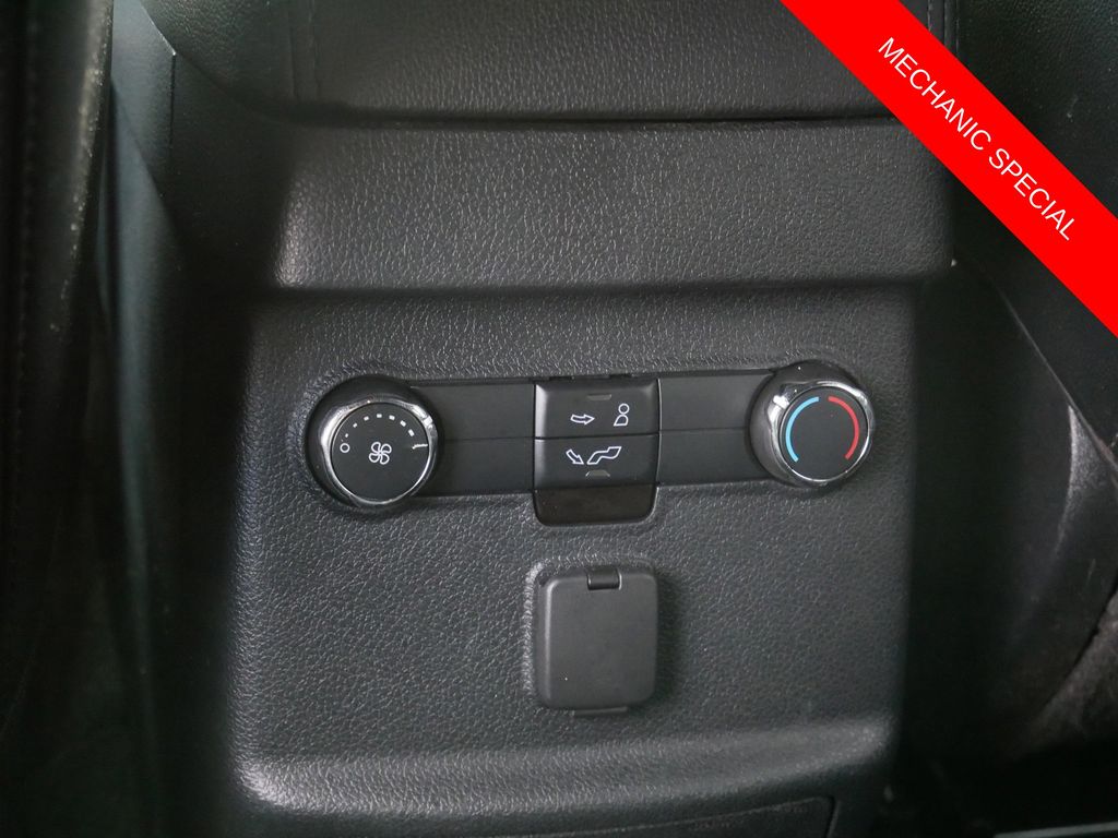 Used 2016 Ford Explorer - photo 16