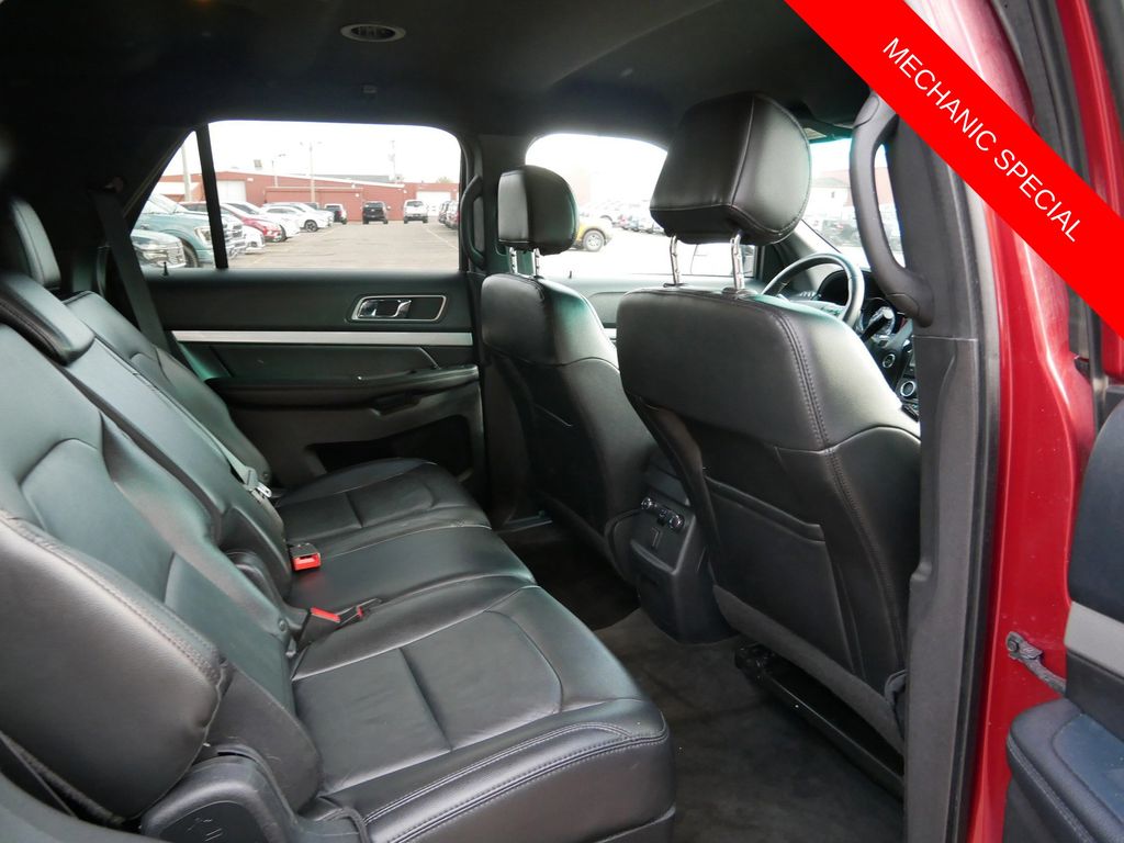 Used 2016 Ford Explorer - photo 10