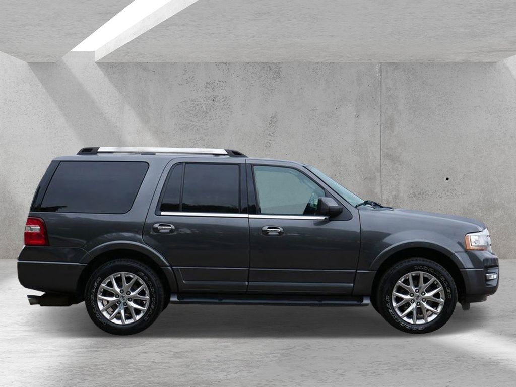 Used 2017 Ford Expedition - photo 1