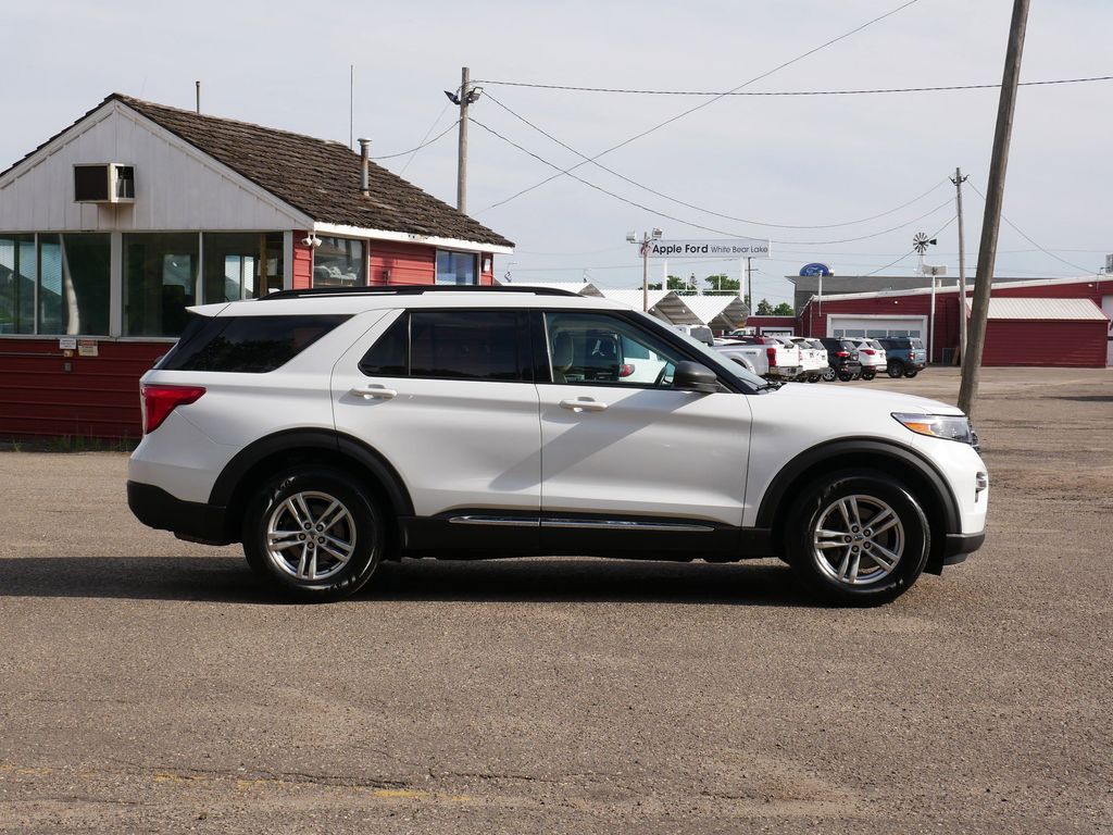 Used 2020 Ford Explorer - photo 2