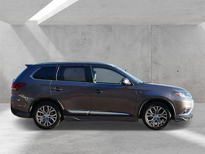Used 2016 Mitsubishi Outlander - photo 1
