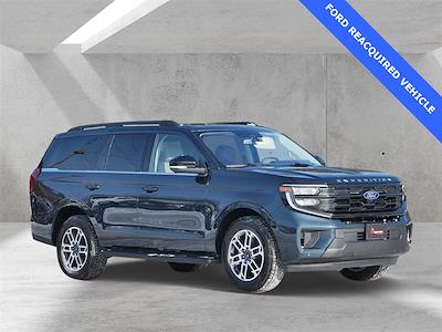 Used 2025 Ford Expedition - photo 1