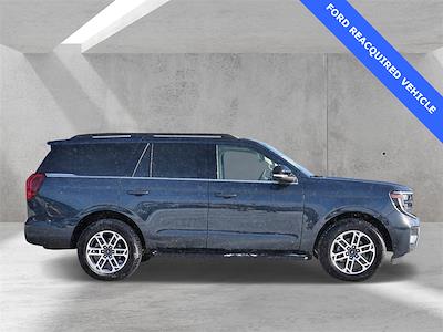 Used 2025 Ford Expedition - photo 1