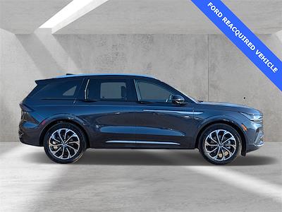 Used 2024 Lincoln Nautilus - photo 1