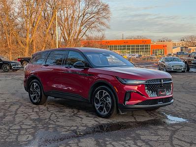 Used 2024 Lincoln Nautilus - photo 1