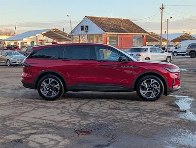 Used 2024 Lincoln Nautilus - photo 1