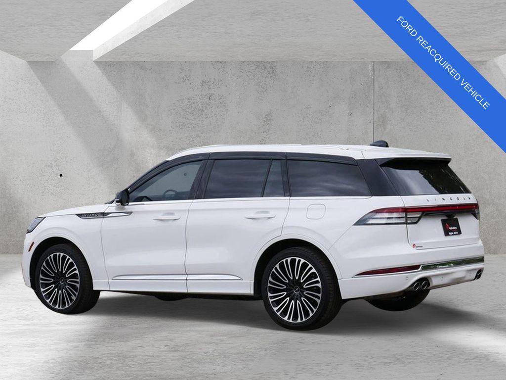 Used 2025 Lincoln Aviator - photo 6