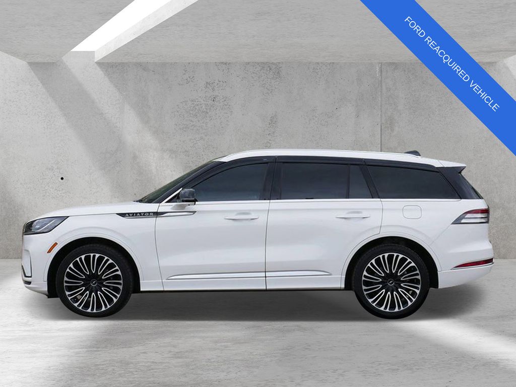 Used 2025 Lincoln Aviator - photo 7