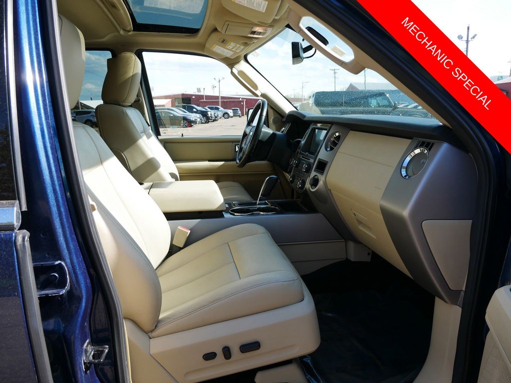 Used 2017 Ford Expedition - photo 10