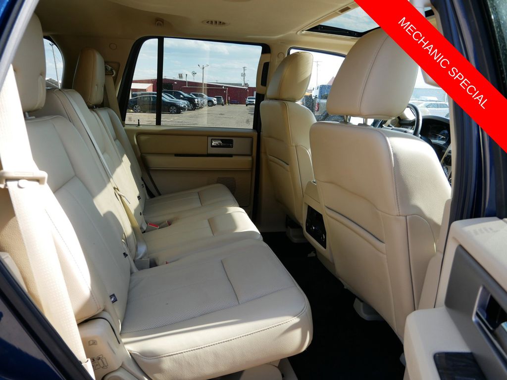 Used 2017 Ford Expedition - photo 11