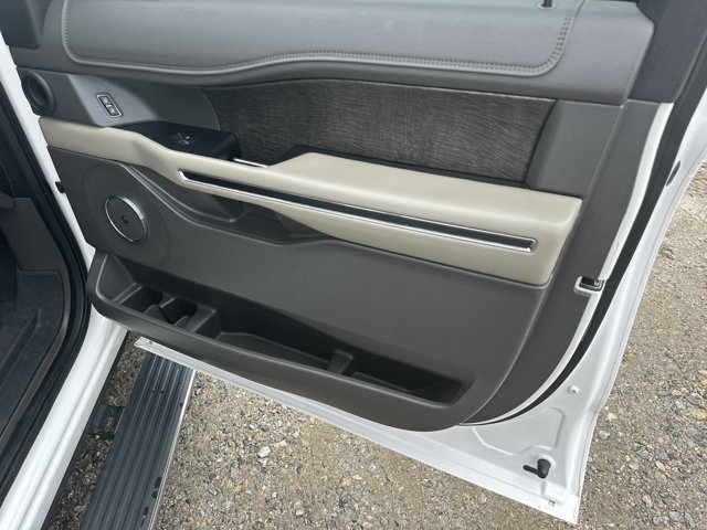 Used 2018 Ford Expedition MAX - photo 5